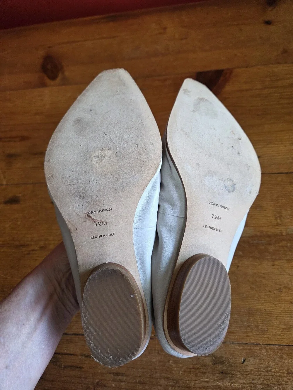 Tory Buch Jessa Pointed Toe Leather Slip On Loafers Gray Gold Chain Hardware